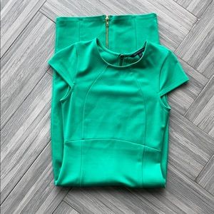 Beautiful Kelly green midi dress